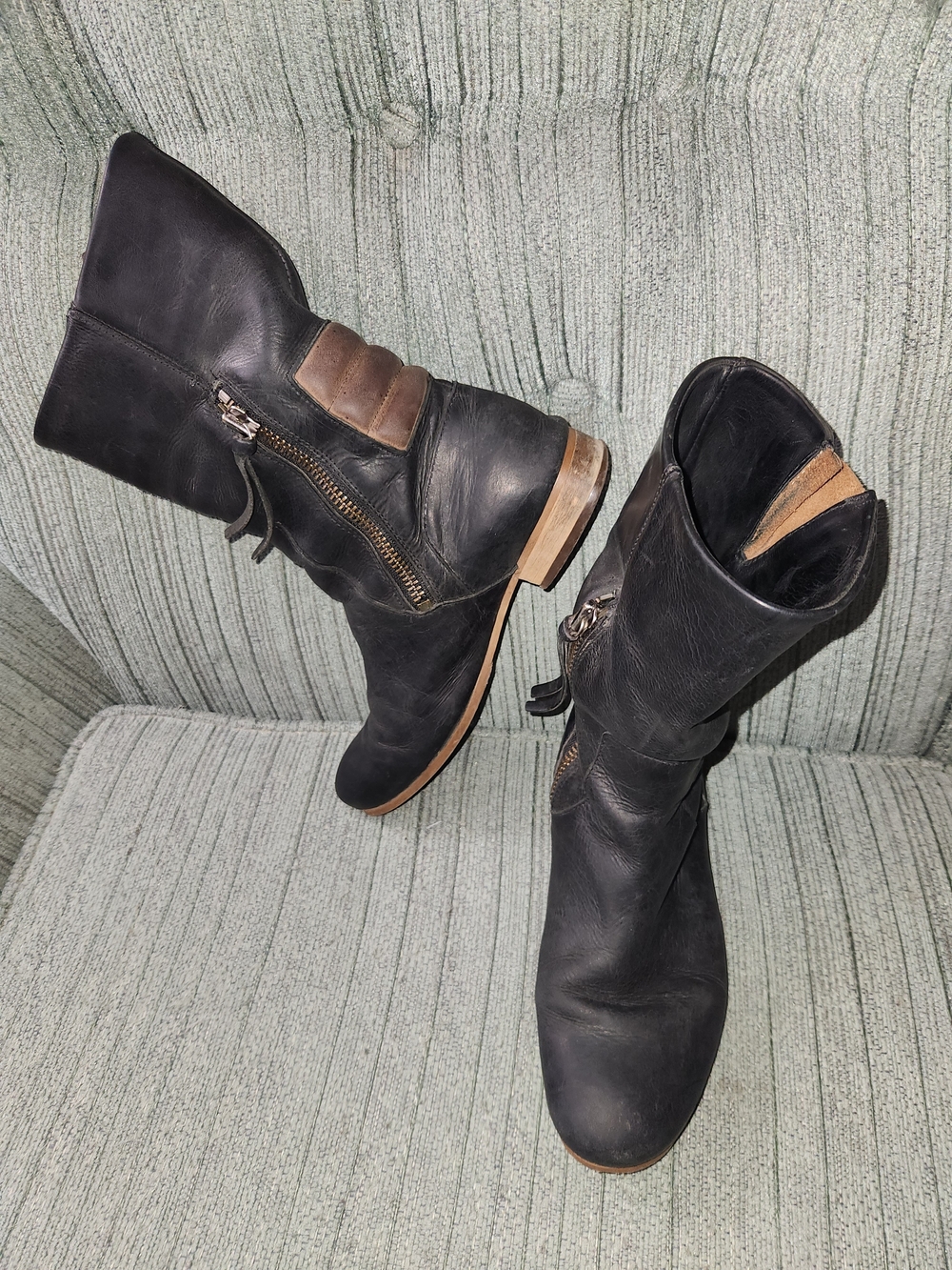 🍉John Fluevog Kipo Radio Mid-Calf Zip Boots